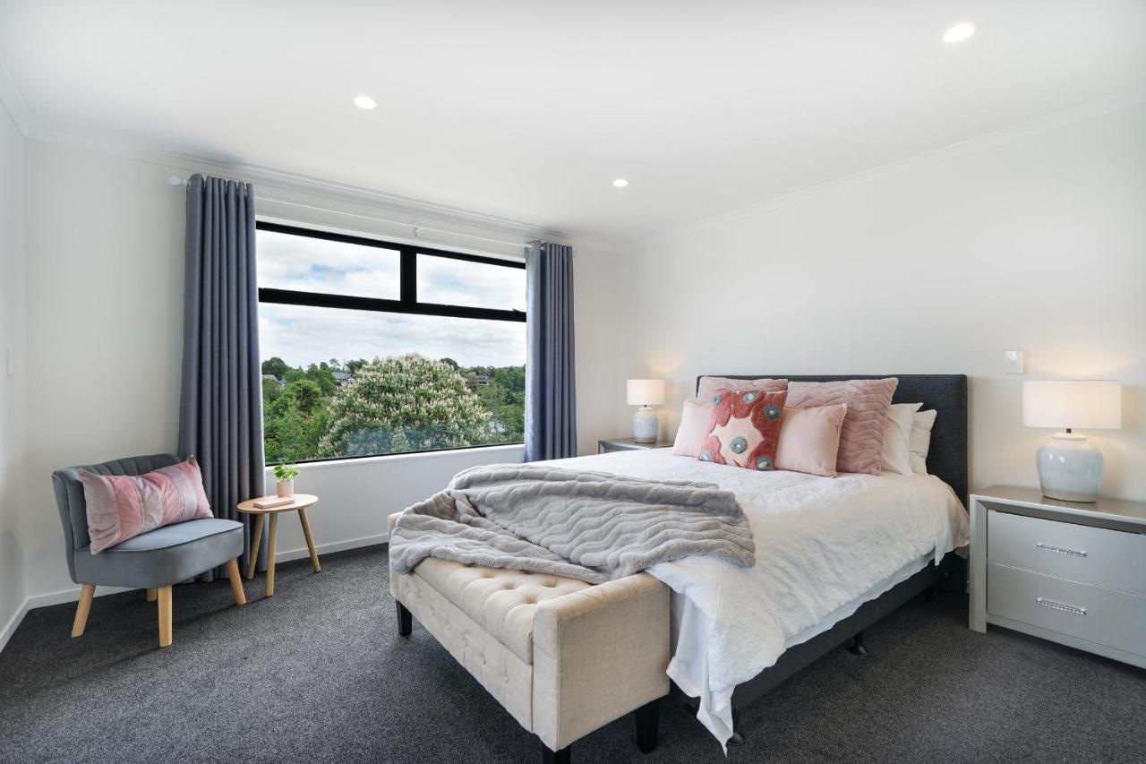 Fabulous River View - Brand New House In 汉密尔顿 外观 照片
